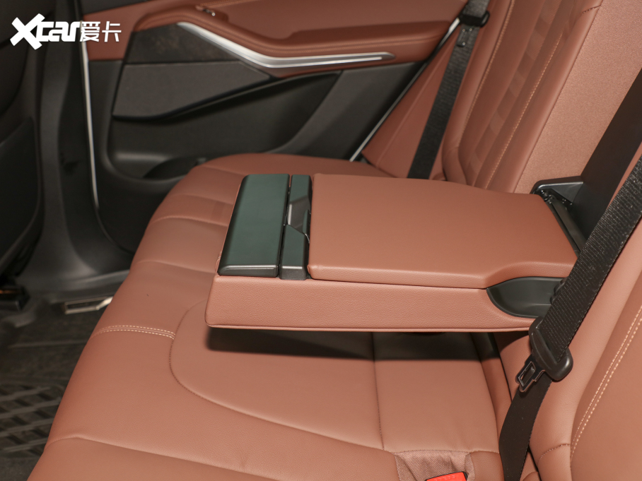 2022RX5Դ xDrive45e M\b