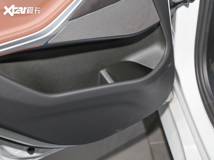 2022RX5Դ xDrive45e M\b