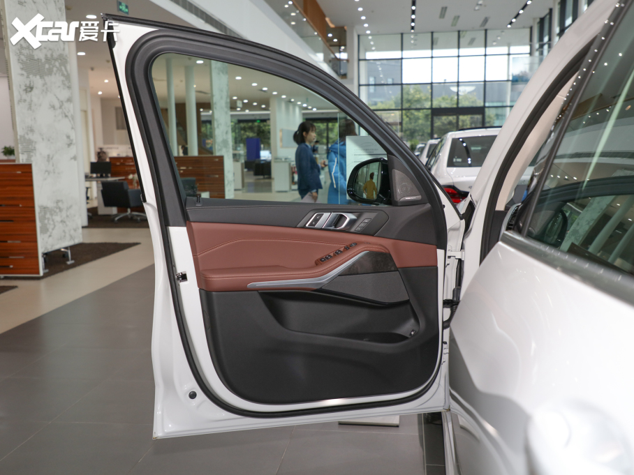 2022RX5Դ xDrive45e M\(yn)(dng)b