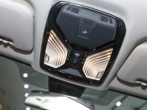 2022xDrive45e M\b п؅^