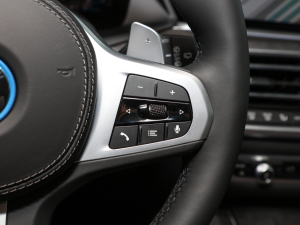 2022xDrive45e M\b п؅^