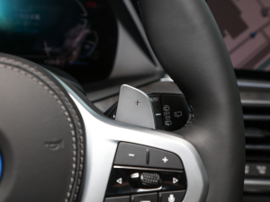 2022xDrive45e M\b п؅^(q)