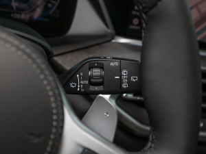 2022xDrive45e M\b п؅^(q)