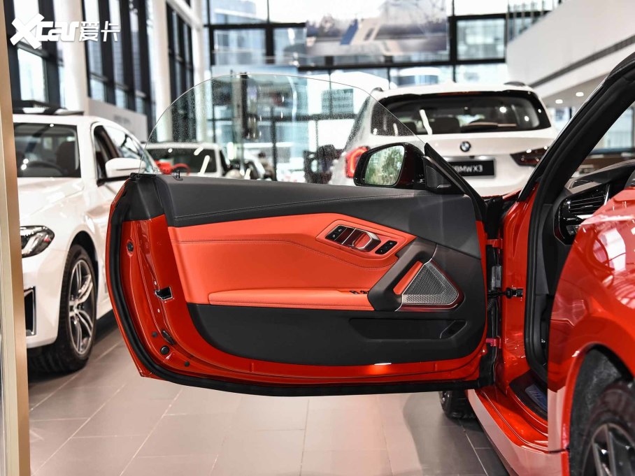 2022RZ4 sDriver 25i M\ҹb