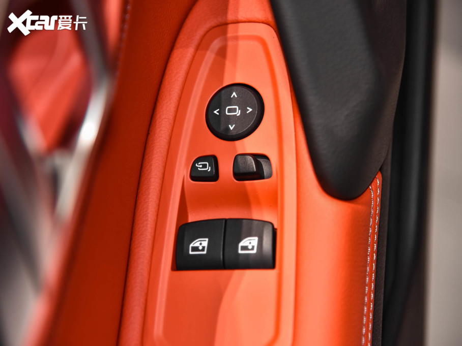 2022RZ4 sDriver 25i M\ҹb