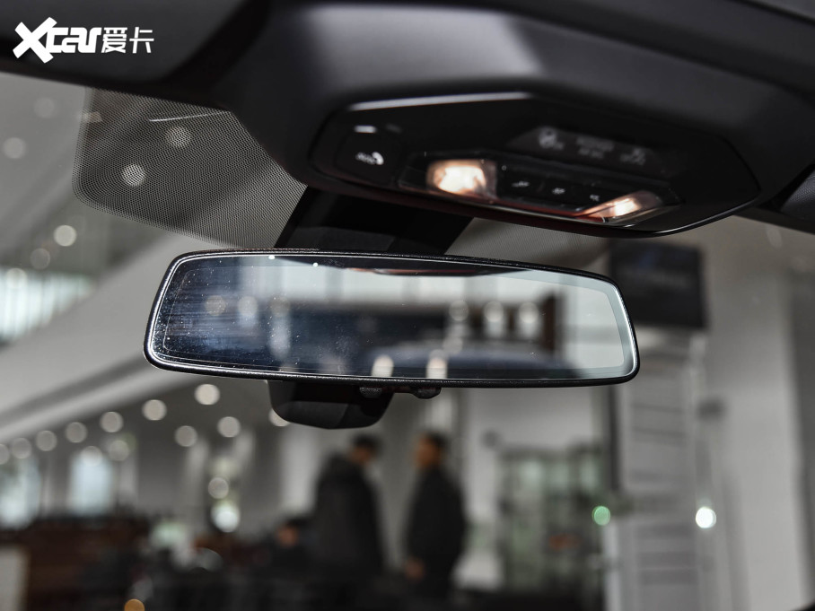 2022RZ4 sDriver 25i M\ҹb