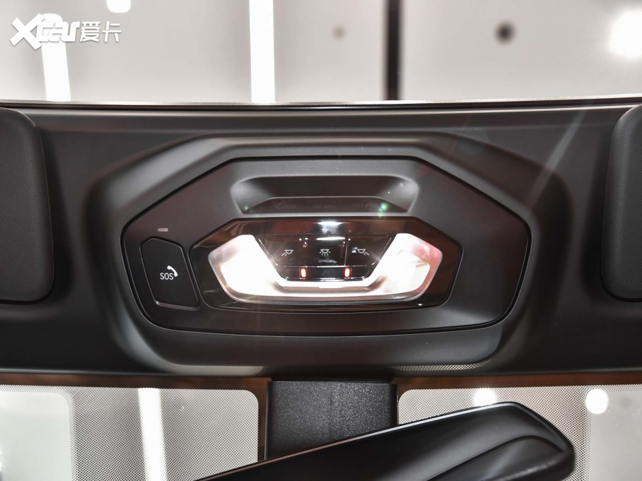 2022RZ4 sDriver 25i M\ҹb