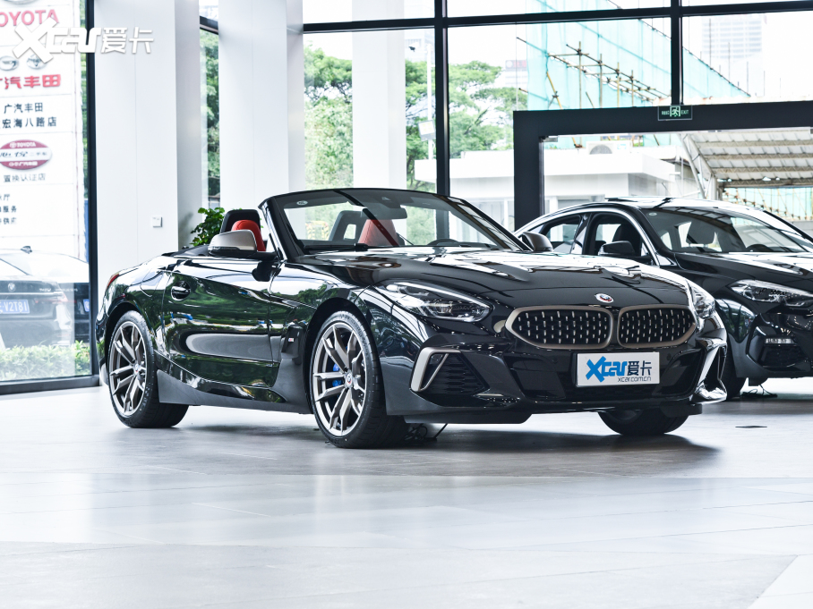 2022RZ4 Ŀ M40i M\ܰ