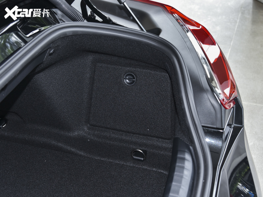 2022RZ4 Ŀ M40i M\ܰ