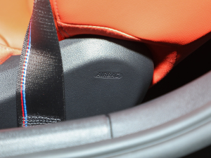 2022M40i M\ܰ п؅^(q)