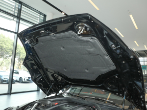 2022款M40i M运动性能版 发动机舱隔音棉