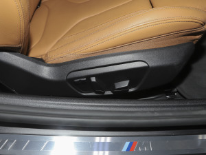 2022sDriver 25i M\b g