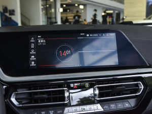 2022Ŀ M40i M\ܰ п؅^(q)