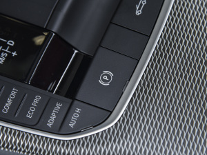 2022Ŀ M40i M\(yn)ܰ v܇Ƅ