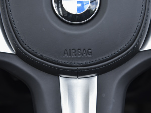 2022Ŀ M40i M\(yn)ܰ п؅^(q)