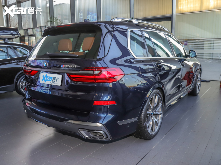 2022RX7 xDrive M50i