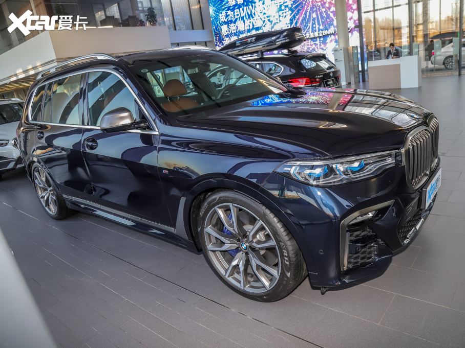 2022RX7 xDrive M50i