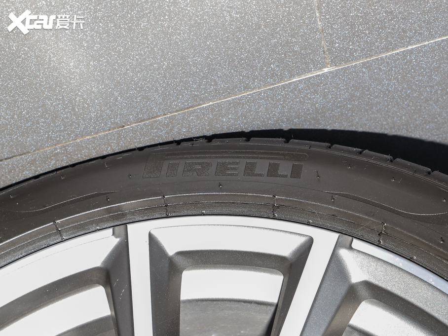 2022RX7 xDrive M50i