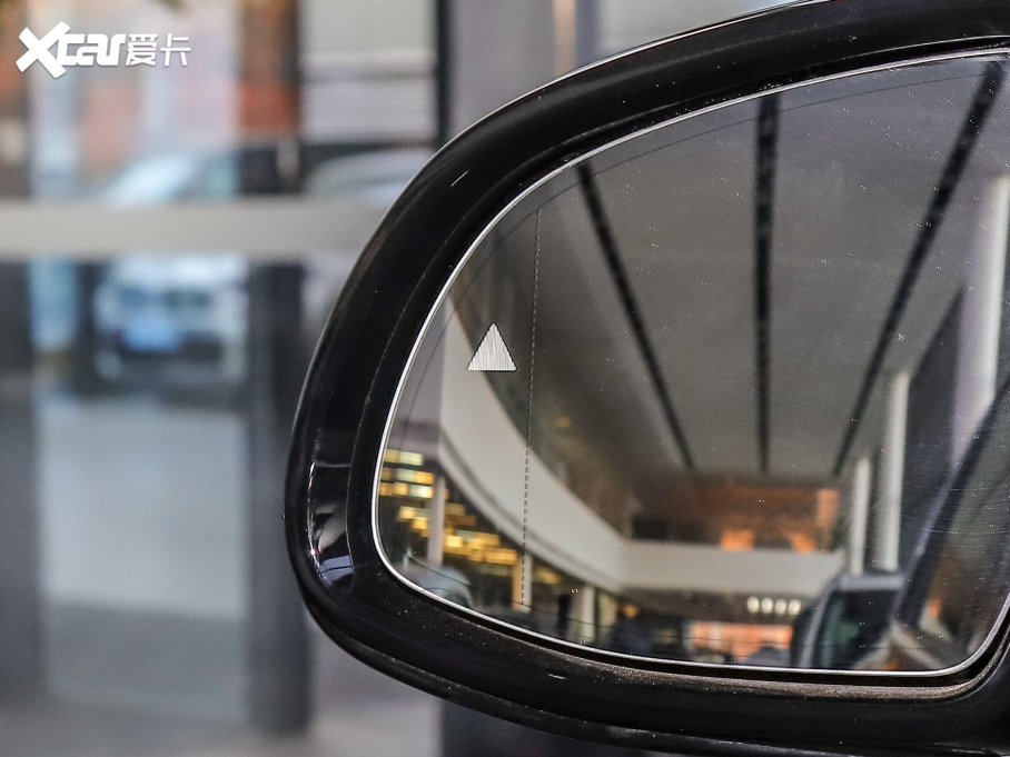 2022RX7 xDrive M50i