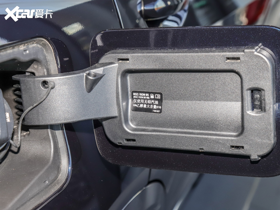 2022RX7 xDrive M50i