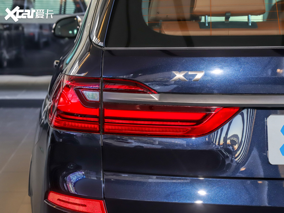 2022RX7 xDrive M50i