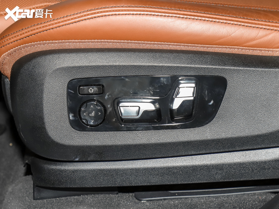 2022RX7 xDrive M50i