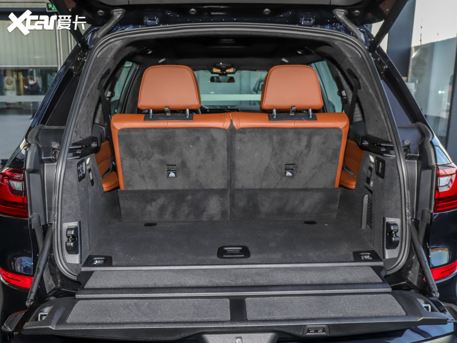 2022RX7 xDrive M50i