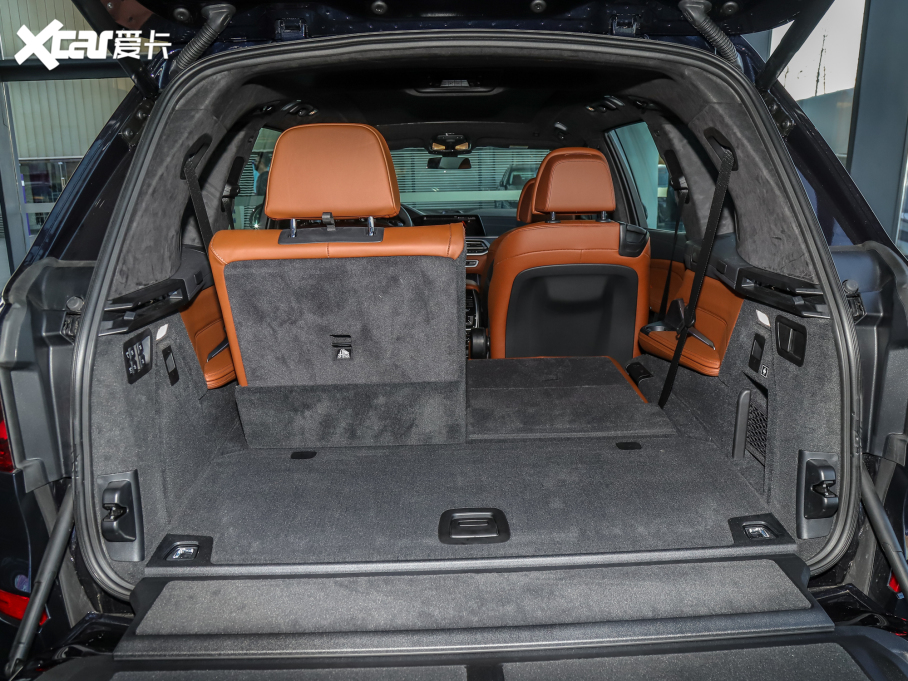 2022RX7 xDrive M50i