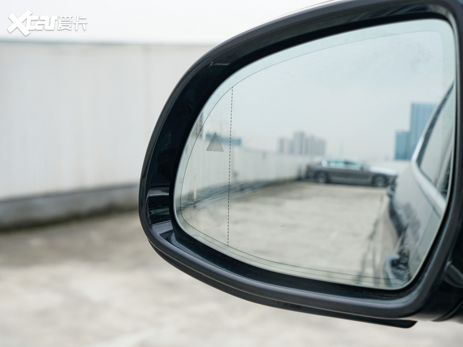 2022RX7 xDrive40i ͺAb