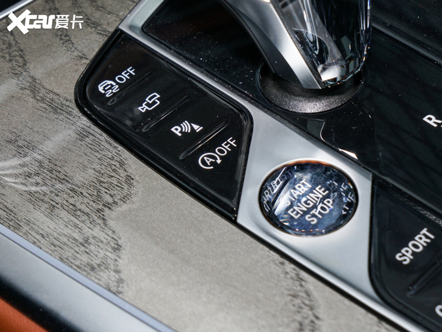 2022RX7 xDrive40i ͺAb