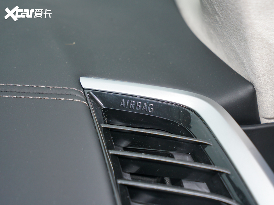 2022RX7 xDrive40i ͺAb