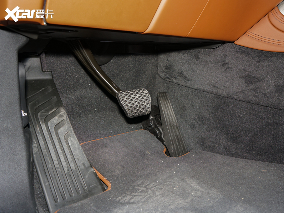 2022RX7 xDrive40i ͺAb