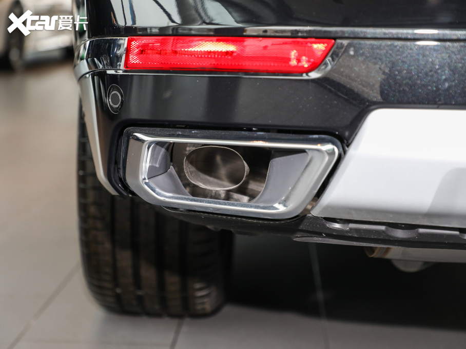 2022RX7 xDrive40i IͺAb