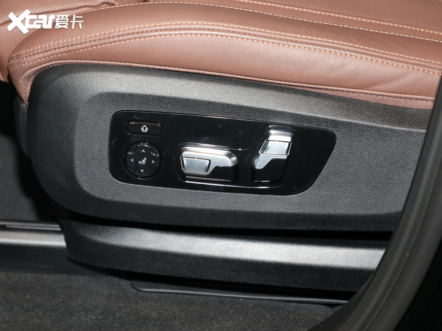 2022RX7 xDrive40i I(lng)ͺAb