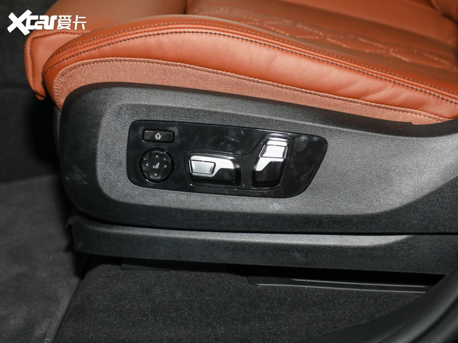 2022RX7 xDrive40i ͺAb