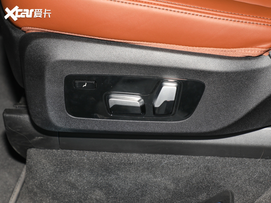 2022RX7 xDrive40i ͺAb