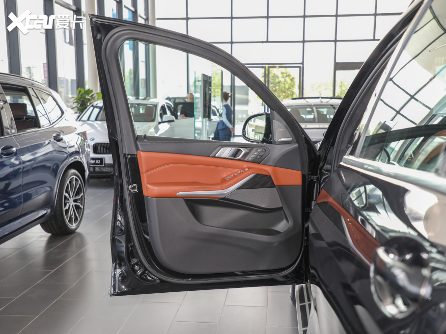 2022��RX7 xDrive40i �����ͺ��A���b