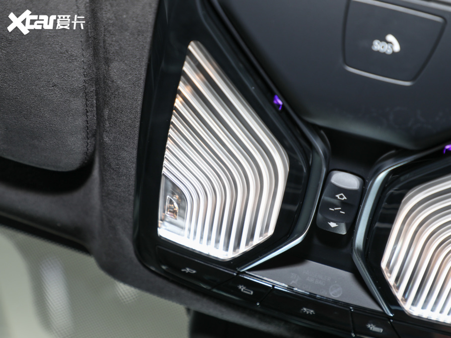 2022RX7 xDrive40i ͺAb