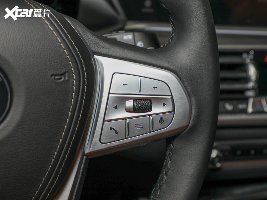 2022RX7 xDrive40i ͺAb