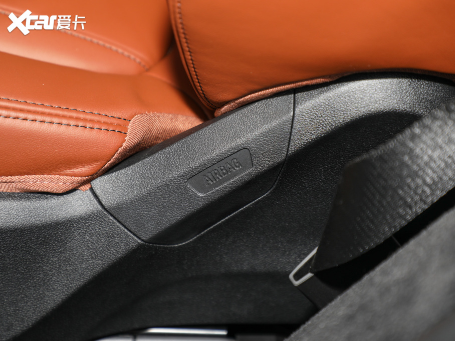 2022RX7 xDrive40i ͺAb