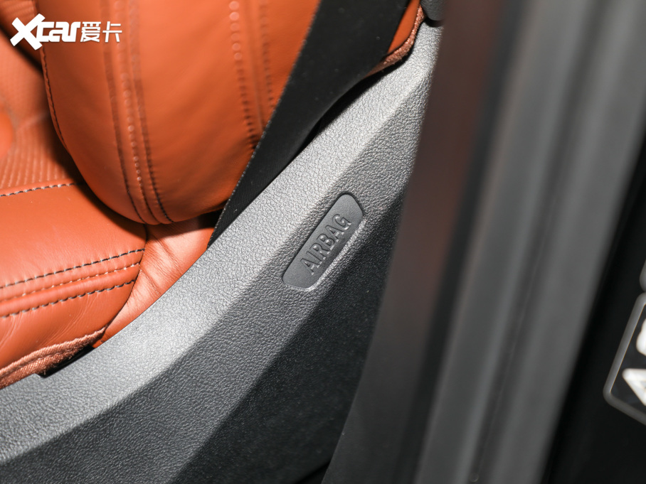 2022RX7 xDrive40i ͺAb