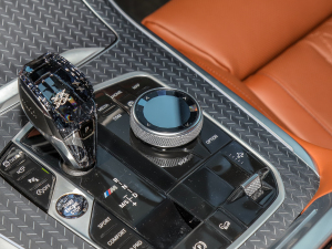 2022xDrive M50i п؅^