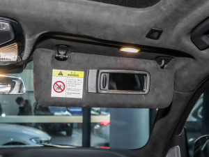 2022xDrive M50i п؅^(q)