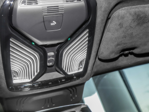 2022xDrive M50i п؅^(q)