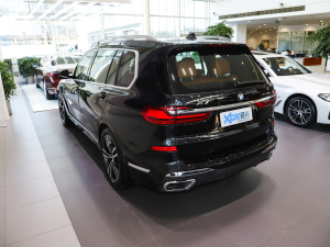 2022xDrive40i M\b 45