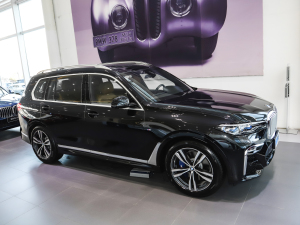 2022xDrive40i M\b w^