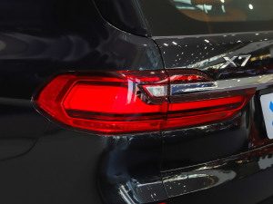 2022xDrive40i M\b β