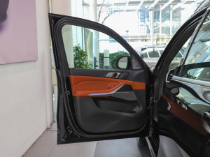 2022xDrive40i M\b {λ܇T