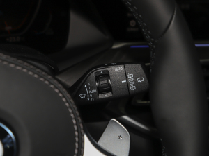 2022xDrive40i M\b п؅^