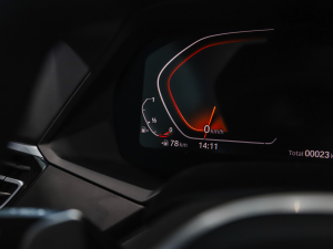 2022xDrive40i M\b п؅^